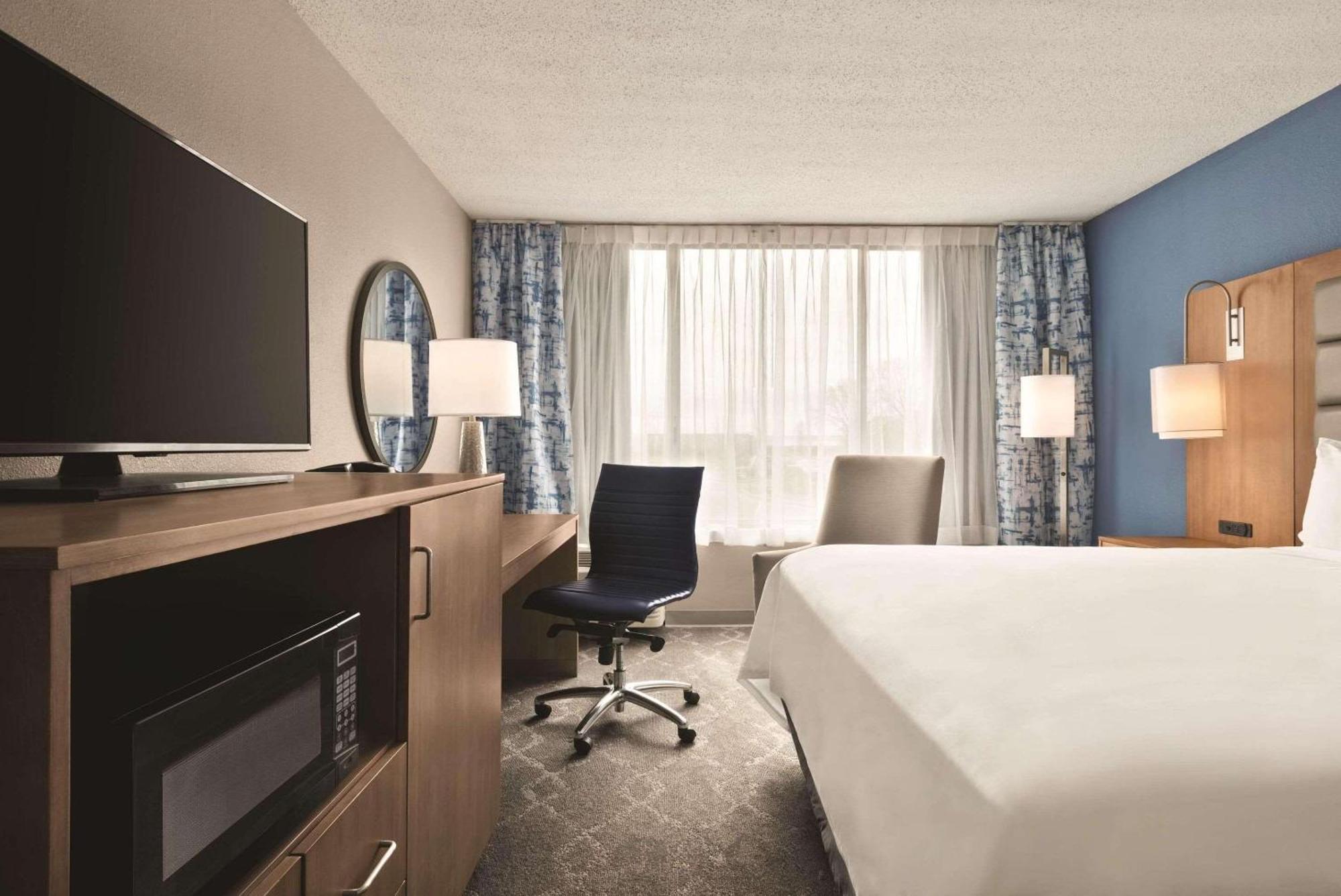 Radisson Hotel And Conference Center Fond Du Lac Esterno foto