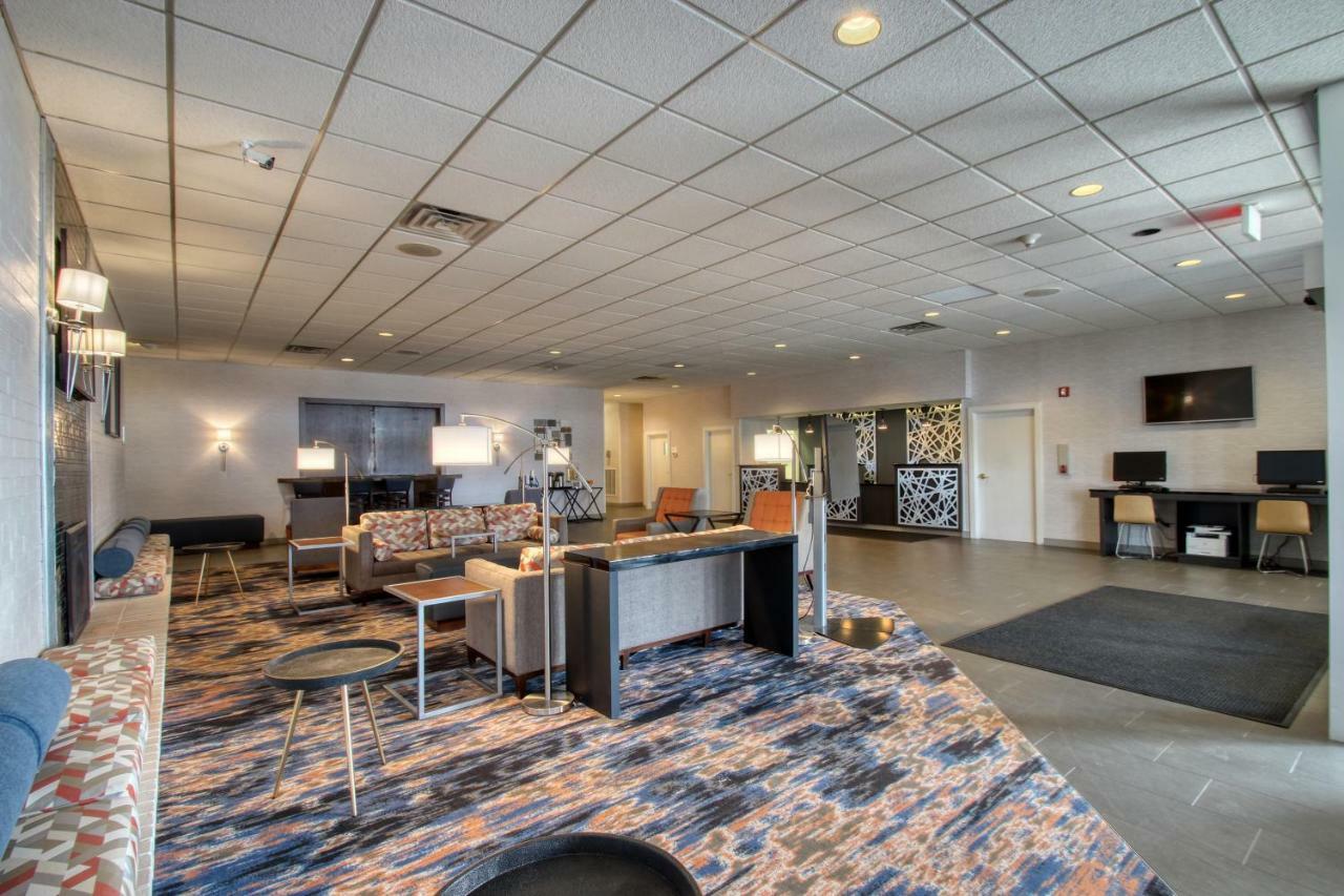 Radisson Hotel And Conference Center Fond Du Lac Esterno foto
